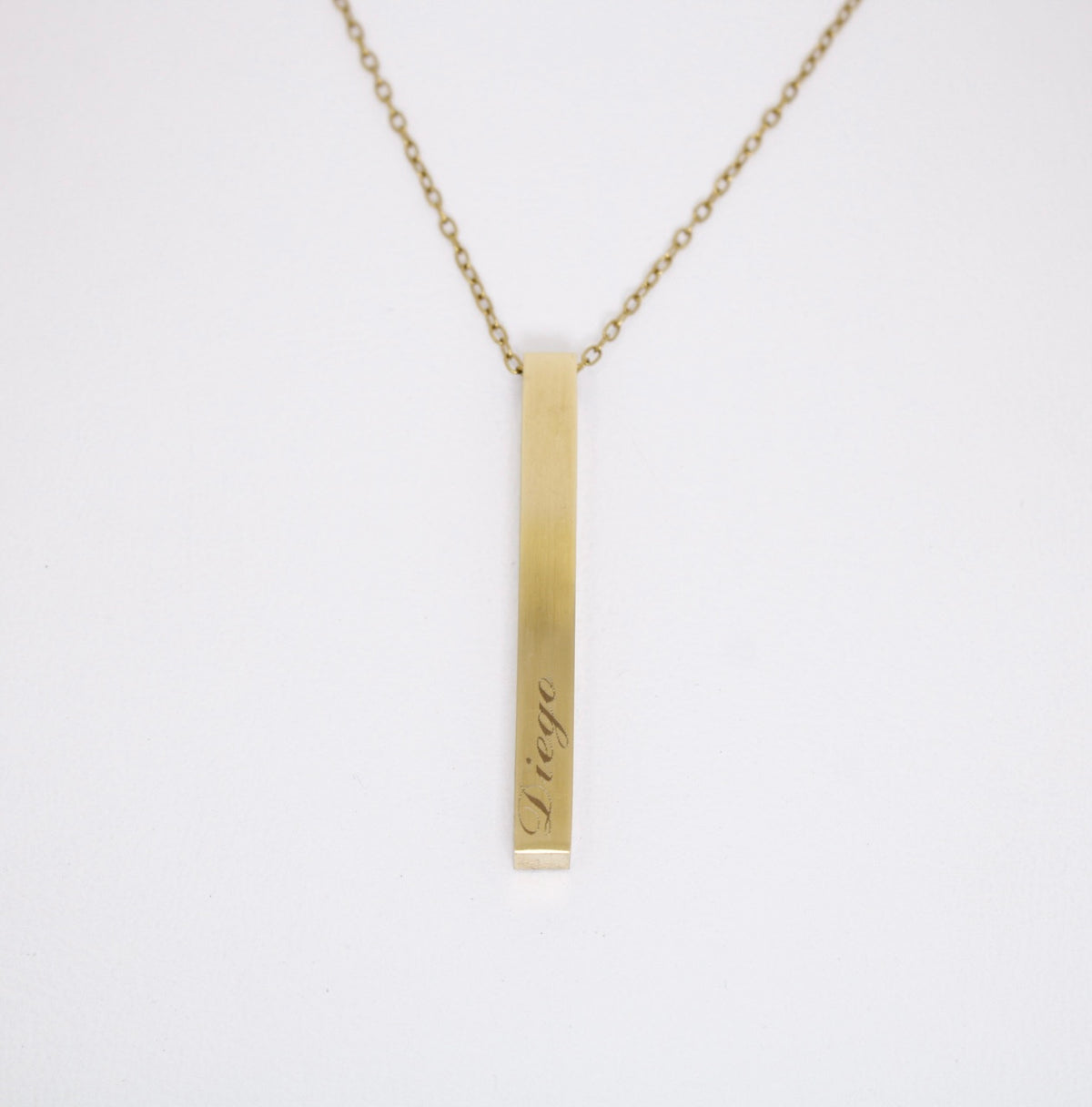 Collar dije rectángulo acero inoxidable dorado