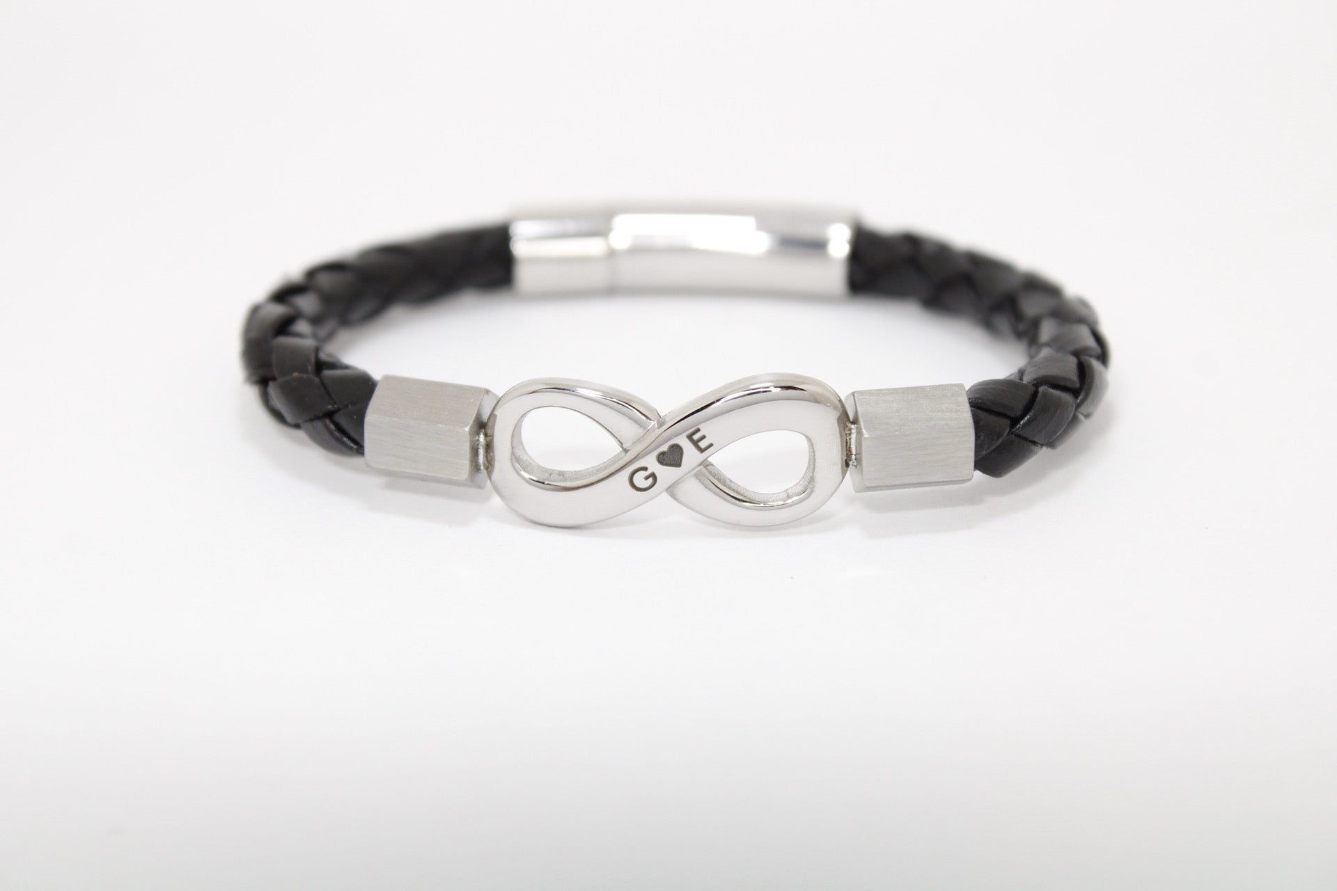 Brazalete dije infinito plateado acero inoxidable